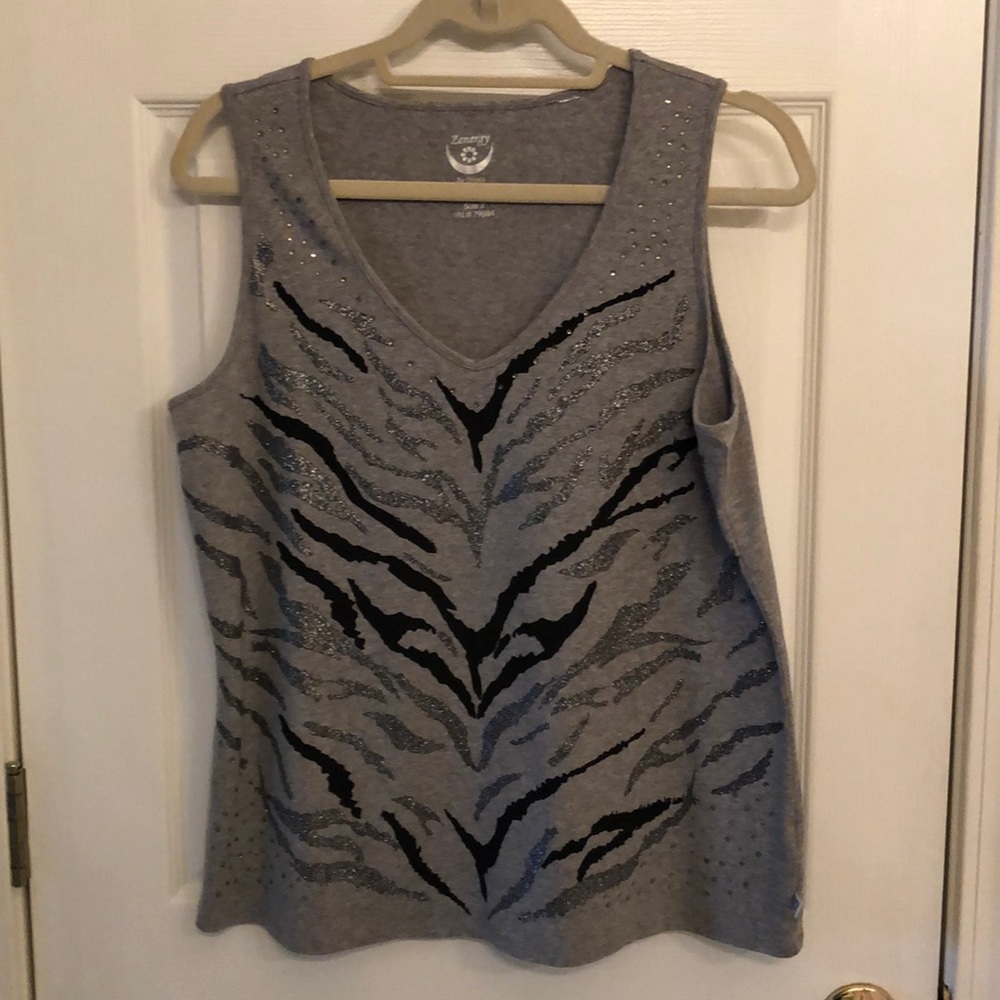 Zenergy gray tiger print top